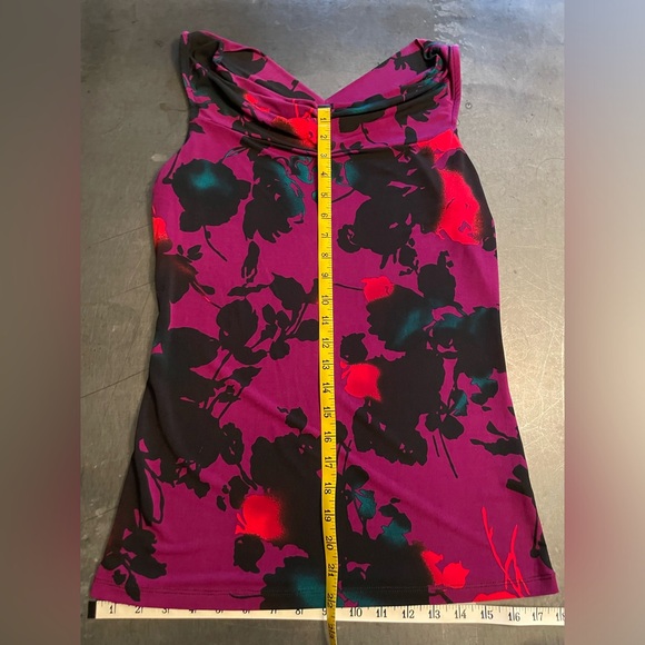 The LIMITED cowl neck floral sleeveless top - Size S - Picture 6 of 12